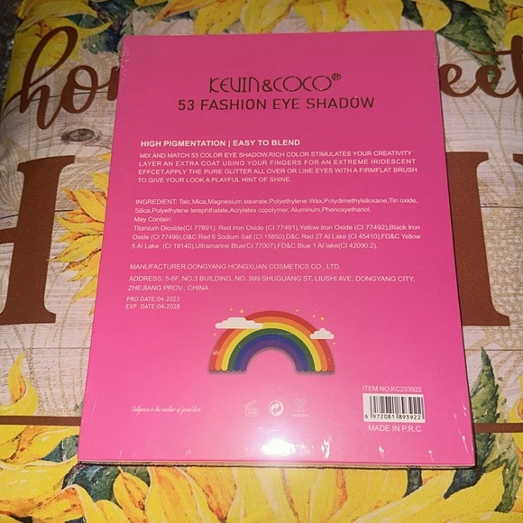 KEVIN AND COCO 53 fashion eye shadow - Picture 2 of 3